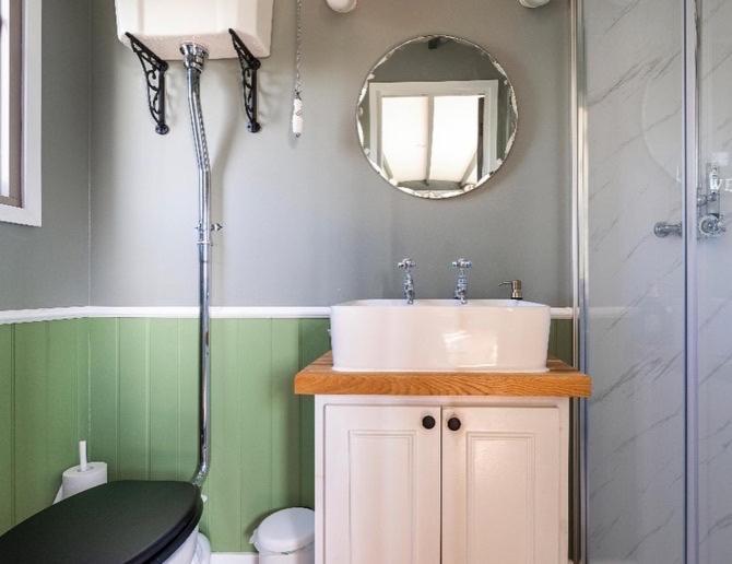 Old King William Shepherd Huts And Private Hot Tubs In North Norfolk Hunworth 外观 照片